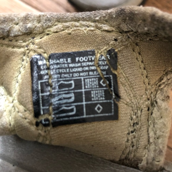 Keen Woman’s Waterproof Sandals - Picture 4 of 6